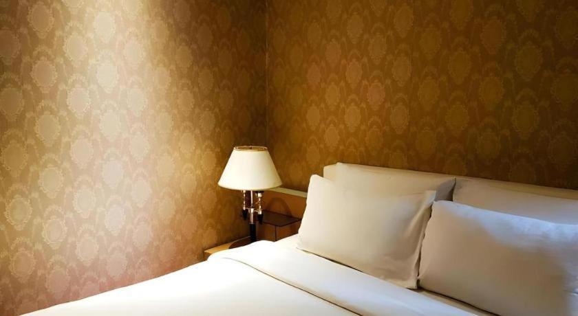 The White 8a Thai Lung Hotel Cidade de Ho Chi Minh