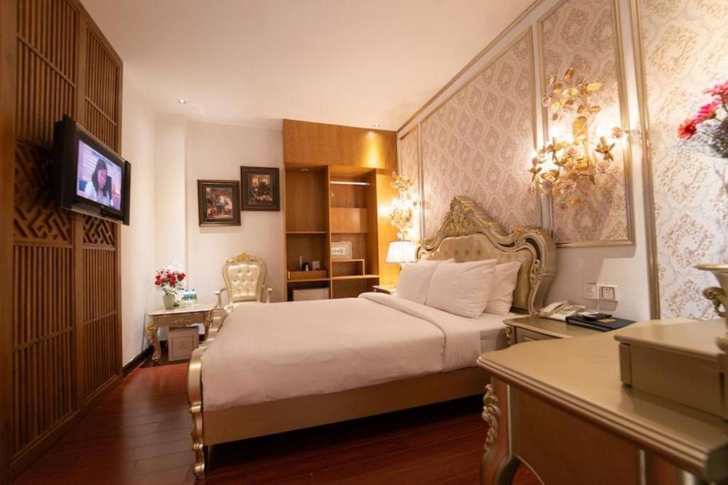 Hotel The White 8a Thai Lung